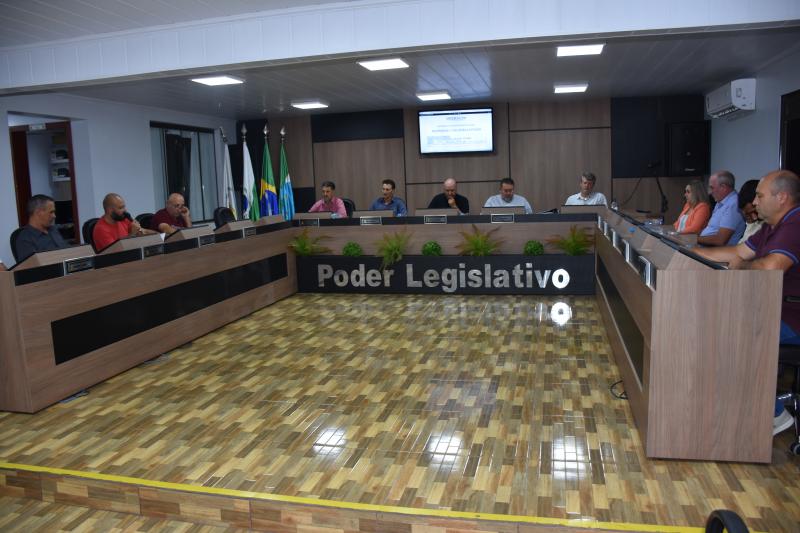 Vereadores aprovam indicação para aumentar a segurança nas escolas e CMEIs de Laranjeiras do Sul